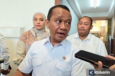 Bahlil Buka Peluang Hentikan Impor Bensin pada 2027