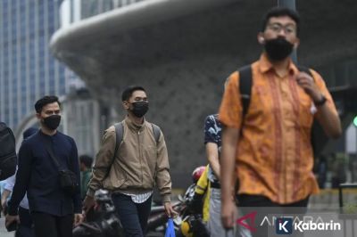 Warga Jaksel Diminta Pakai Masker untuk Cegah Flu Saat Musim Hujan