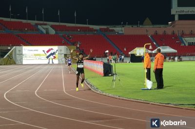 Tangis Bahagia Tiwa Pecah Saat Sabet Emas 1.500 Meter Putri di APG 2025