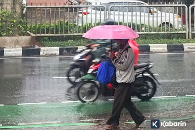 Modifikasi Cuaca Jadi Langkah Pengendalian Risiko Banjir di Jakarta
