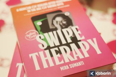 Buku “Swipe Therapy” Angkat Refleksi Cinta hingga Era Aplikasi Kencan