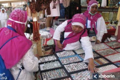 Kemenhaj Luncurkan Platform Digital untuk Belanja Oleh-Oleh Haji Langsung dari Lokal