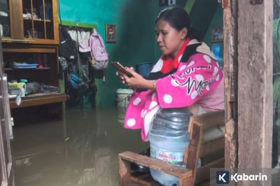 Ratusan Rumah di Rawa Buaya Terendam Banjir Setinggi Satu Meter