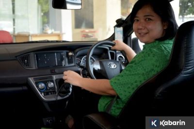 Grab Apresiasi Dokter Rosa, Driver GrabCar yang Bantu Persalinan Darurat