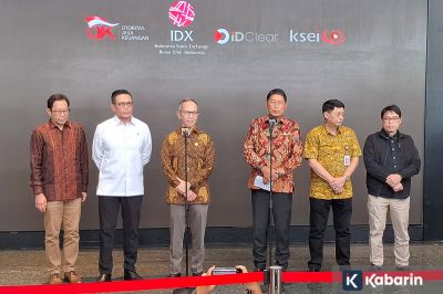 OJK Tancap Gas Reformasi Pasar Modal, Kawal Free Float hingga Demutualisasi BEI