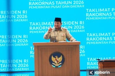 Presiden Minta Penataan Baliho dan Kabel Semrawut Dirapikan di Berbagai Daerah