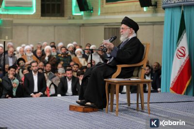 Ali Khamenei Ingatkan Amerika, Serang Iran Bisa Picu Konflik Besar Regional