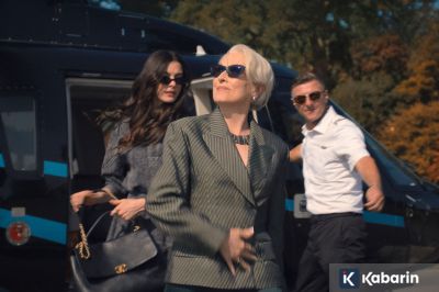 Hathaway dan Wintour Bikin Candaan "The Devil Wears Prada" di Panggung Oscar