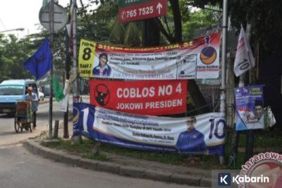 DKI Tetapkan Aturan Waktu Pasang Atribut Parpol di Jalan