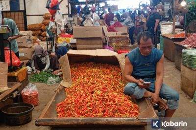 Harga Cabe di Pasar Induk Kramat Jati Sempat Melonjak Jelang Ramadhan