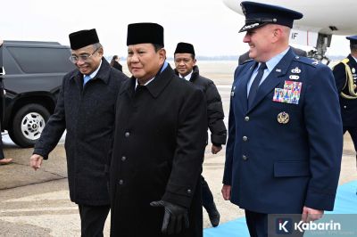 Bahlil Dampingi Presiden Prabowo Temui Donald Trump