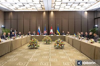 Inggris Hantam Rusia dengan 300 Sanksi Terbesar Sejak Invasi