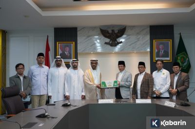 Uni Emirat Arab Berikan 30 Ton Kurma untuk Masyarakat Indonesia