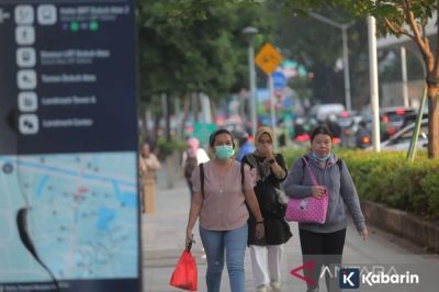 Udara Jakarta Tercatat Tidak Sehat, Warga Diimbau Gunakan Masker Rabu Pagi Ini