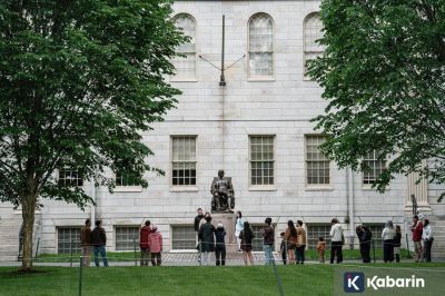 Mantan Presiden Harvard Berhenti Mengajar Akibat Dokumen Epstein