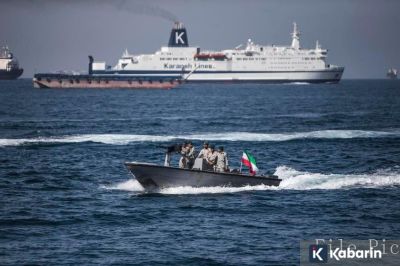 Iran Bakal Setop Armada AS yang Mengawal Kapal Lintasi Selat Hormuz