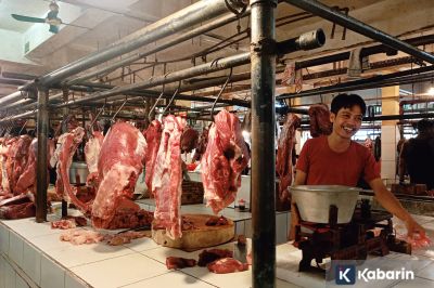 Harga Daging Ayam dan Sapi di Jaktim Mulai Merangkak Naik Menjelang Lebaran