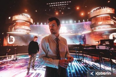 Album Terbaru Harry Styles Langsung Puncaki Billboard 200