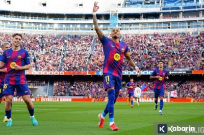 Hat Trick Raphinha Antar Barcelona Menang 5-2 atas Sevilla