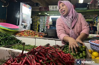 Harga Pangan Hari Ini: Cabai Rawit Rp104.050/Kg, Daging Ayam Rp43.450/Kg
