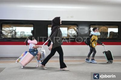 Whoosh Jadi Andalan Karena Tiket Bisa Dibeli Dadakan