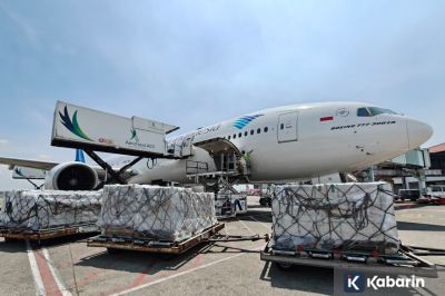 Garuda Indonesia Kirim 15 Ton Makanan untuk Kebutuhan Haji