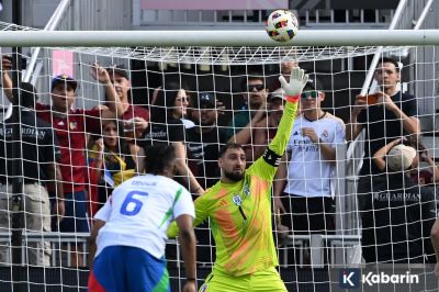 Donnarumma Nangis Usai Italia Gagal ke Piala Dunia Tiga Kali Beruntun