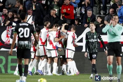 Rayo Vallecano Menang Tipis 1-0 atas Elche yang Bermain dengan 10 Pemain