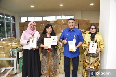 Untad Dapat 3.048 Buku dari Tiongkok untuk Perkuat Referensi Akademik