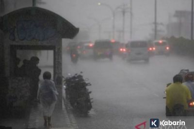 BMKG: Sejumlah Wilayah di Indonesia Akan Diguyur Hujan Lebat Jumat Ini