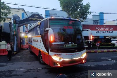 Kasus OTT Tulungagung: 12 Pejabat Dibawa ke Surabaya, Ini Daftarnya!