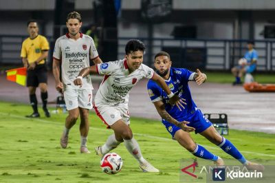 Persib Sampaikan Terima Kasih kepada Layvin Kurzawa