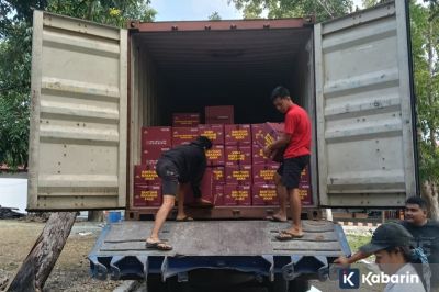 Kemensos Salurkan 1.309 Paket Bantuan untuk Korban Gempa Flores Timur