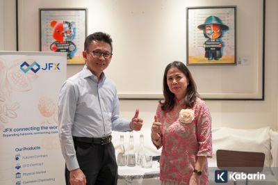 Dirut JFX Ungkap Harga Emas Tak Selalu Naik di Tengah Konflik Global