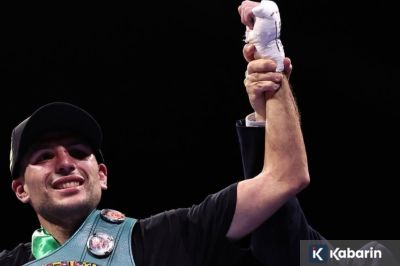 Lorente Jadi Penantang Wajib Gelar Dunia Kelas Bulu WBC Usai Kalahkan Collins