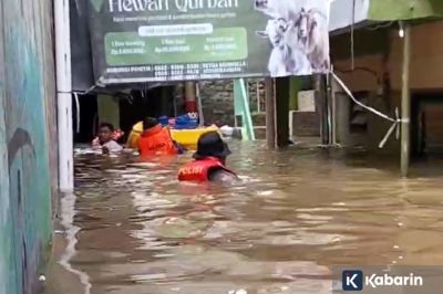 Banjir Setinggi 1,75 Meter Rendam Kebon Pala, Warga Bergegas Ngungsi