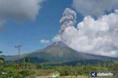 Gunung Lewotobi Laki-laki Erupsi Enam Kali Sejak Selasa Malam hingga Rabu Siang