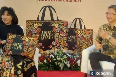 Anne Avantie Luncurkan Tas Belanja Ramah Lingkungan