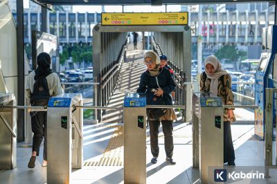 Besok, Naik Transjakarta Cuma Rp1