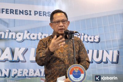 Mendagri Dorong Gubernur Beri Insentif Pajak untuk Kendaraan Listrik