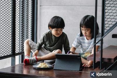 Komisi Eropa Kaji Larangan Media Sosial untuk Anak-anak