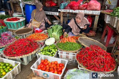 Harga Pangan Hari Ini: Cabe Rawit Tembus Rp165.000/Kg, Telur Rp44.100/Kg