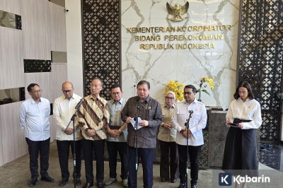 Pemerintah Bebaskan Bea Masuk Impor Bahan Baku Plastik