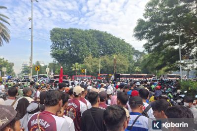 Ribuan Buruh dari Berbagai Serikat Penuhi Monas pada May Day