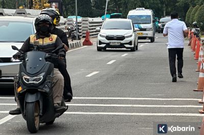 KPK Duga Pejabat Bea Cukai Terima Uang Kasus Impor, Saksi Sempat Kabur dari Wartawan