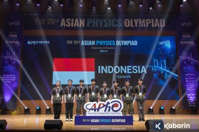 Indonesia Raih Dua Emas pada Olimpiade Fisika Asia di Korea Selatan