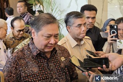 Airlangga: WFH Dinilai Mampu Kurangi Konsumsi BBM sampai 9 Persen