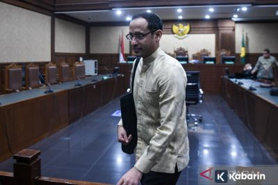 Nadiem Makarim Bacakan Notab Pembelaan Terakhir Sebelum Sidang Putusan