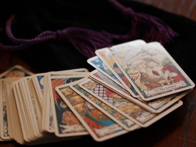 Sederet zodiak yang cocok dengan seorang Virgo