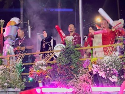 Sal Priadi hingga Ivan Gunawan ikut ramaikan truk Karnaval Kemerdekaan